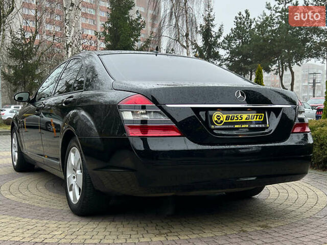 Черный Мерседес С Класс, объемом двигателя 3.5 л и пробегом 245 тыс. км за 13750 $, фото 4 на Automoto.ua