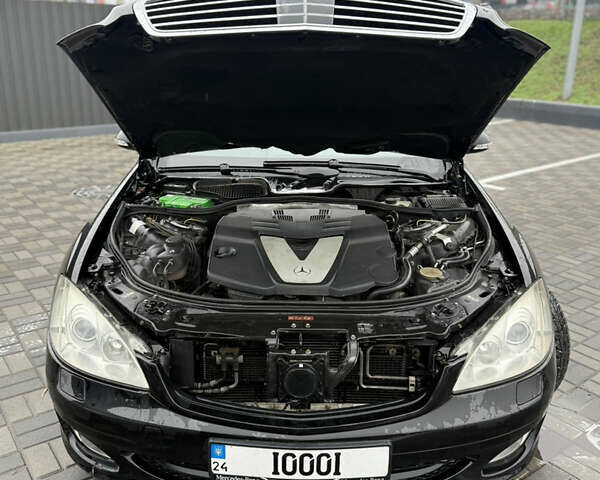 Черный Мерседес С Класс, объемом двигателя 2.99 л и пробегом 300 тыс. км за 10500 $, фото 15 на Automoto.ua