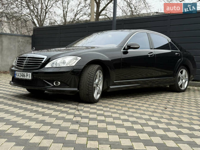 Черный Мерседес С Класс, объемом двигателя 5.46 л и пробегом 70 тыс. км за 20500 $, фото 4 на Automoto.ua