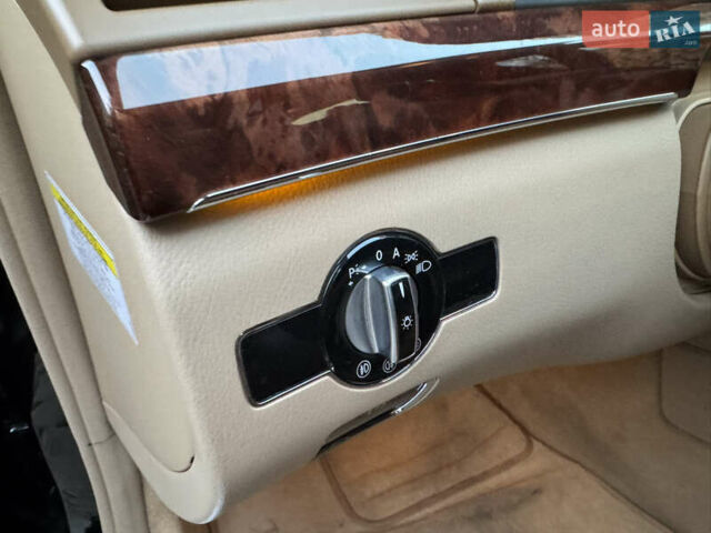 Черный Мерседес С Класс, объемом двигателя 5.5 л и пробегом 290 тыс. км за 10000 $, фото 18 на Automoto.ua