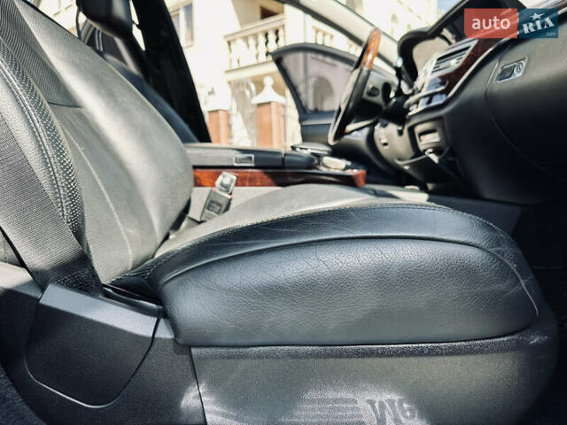 Черный Мерседес С Класс, объемом двигателя 5.5 л и пробегом 210 тыс. км за 12900 $, фото 107 на Automoto.ua