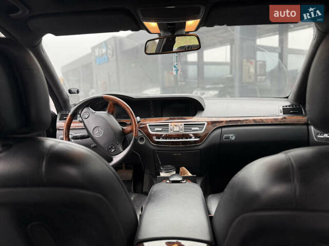 Черный Мерседес С Класс, объемом двигателя 2.99 л и пробегом 300 тыс. км за 10500 $, фото 17 на Automoto.ua