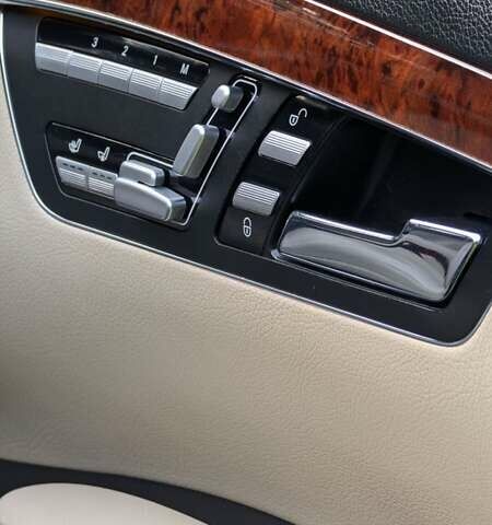 Чорний Мерседес С Клас, об'ємом двигуна 2.99 л та пробігом 375 тис. км за 11499 $, фото 63 на Automoto.ua