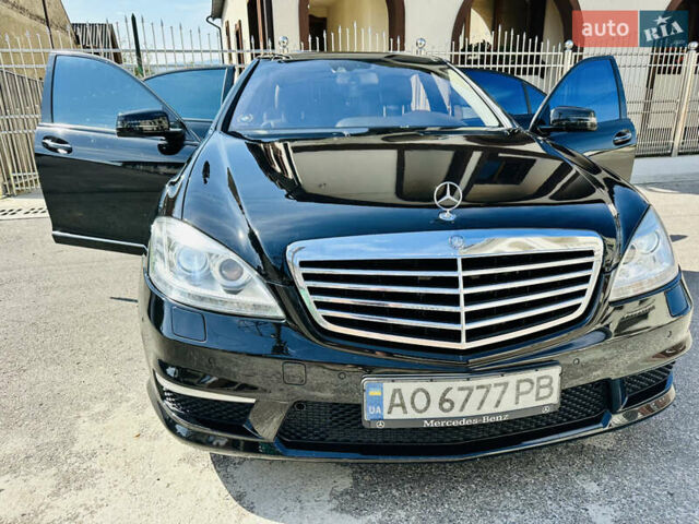 Мерседес С Класс 2008 в Тячеве на Automoto.ua Черный Мерседес С Класс, объемом двигателя 5.5 л и пробегом 210 тыс. км за 13450 $, фото 46 на Automoto.ua