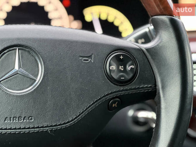 Черный Мерседес С Класс, объемом двигателя 3.5 л и пробегом 245 тыс. км за 13750 $, фото 11 на Automoto.ua