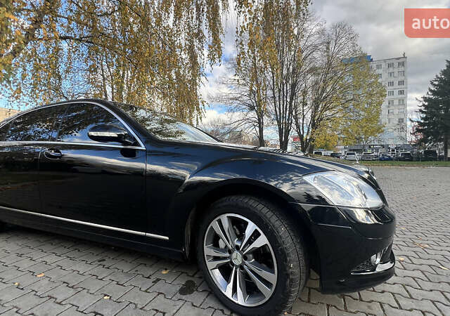 Мерседес С Клас 2008 у Чернівцях на Automoto.ua Чорний Мерседес С Клас, об'ємом двигуна 3.5 л та пробігом 273 тис. км за 11800 $, фото 25 на Automoto.ua