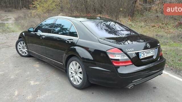 Чорний Мерседес С Клас, об'ємом двигуна 5.5 л та пробігом 198 тис. км за 12000 $, фото 9 на Automoto.ua