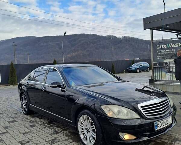 Черный Мерседес С Класс, объемом двигателя 5.5 л и пробегом 341 тыс. км за 8000 $, фото 10 на Automoto.ua