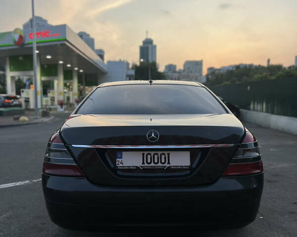 Черный Мерседес С Класс, объемом двигателя 2.99 л и пробегом 216 тыс. км за 11500 $, фото 5 на Automoto.ua