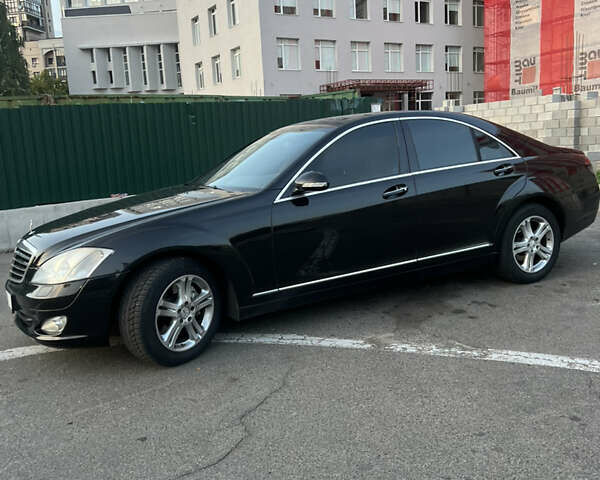 Черный Мерседес С Класс, объемом двигателя 2.99 л и пробегом 216 тыс. км за 11500 $, фото 7 на Automoto.ua