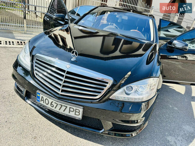 Мерседес С Класс 2008 в Тячеве на Automoto.ua Черный Мерседес С Класс, объемом двигателя 5.5 л и пробегом 210 тыс. км за 13450 $, фото 100 на Automoto.ua