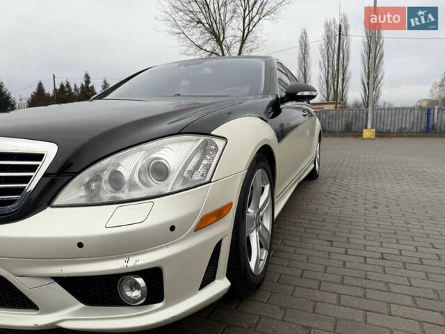 Чорний Мерседес С Клас, об'ємом двигуна 5.46 л та пробігом 245 тис. км за 8500 $, фото 7 на Automoto.ua