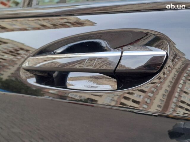 Черный Мерседес С Класс, объемом двигателя 5.5 л и пробегом 261 тыс. км за 10490 $, фото 29 на Automoto.ua