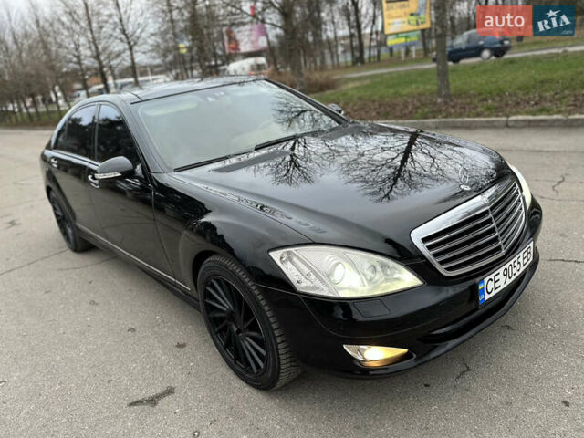 Черный Мерседес С Класс, объемом двигателя 5.5 л и пробегом 238 тыс. км за 10000 $, фото 53 на Automoto.ua