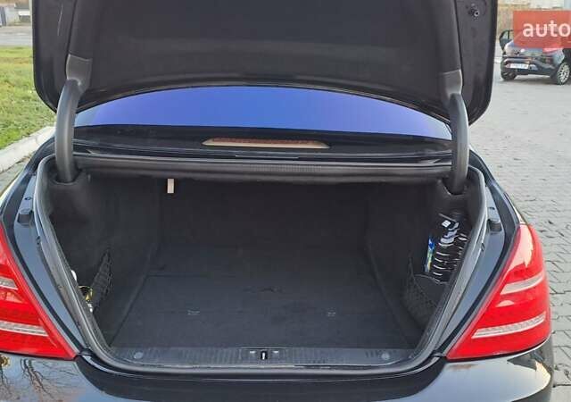 Чорний Мерседес С Клас, об'ємом двигуна 5.46 л та пробігом 357 тис. км за 9999 $, фото 27 на Automoto.ua