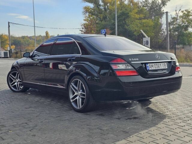 Мерседес С Класс 2008 в Кривом Роге на Automoto.ua Черный Мерседес С Класс, объемом двигателя 5.5 л и пробегом 188 тыс. км за 10550 $, фото 4 на Automoto.ua