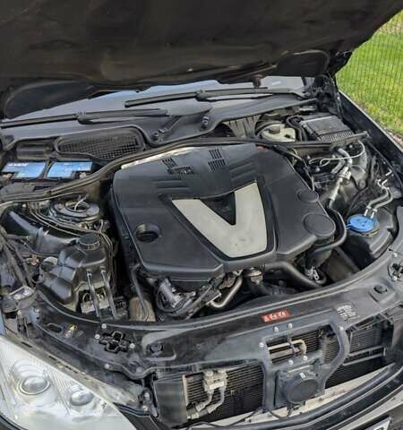 Чорний Мерседес С Клас, об'ємом двигуна 2.99 л та пробігом 375 тис. км за 11499 $, фото 75 на Automoto.ua