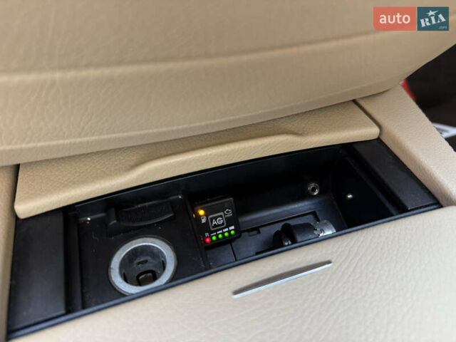 Черный Мерседес С Класс, объемом двигателя 5.5 л и пробегом 288 тыс. км за 10500 $, фото 34 на Automoto.ua