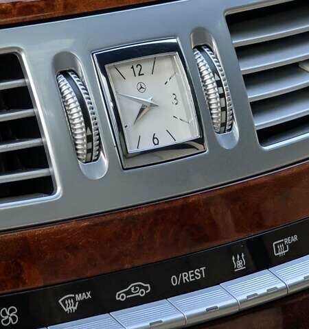 Черный Мерседес С Класс, объемом двигателя 2.99 л и пробегом 375 тыс. км за 10999 $, фото 33 на Automoto.ua