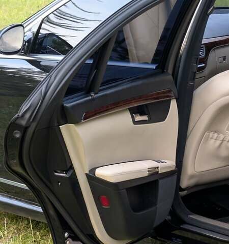 Черный Мерседес С Класс, объемом двигателя 2.99 л и пробегом 375 тыс. км за 10999 $, фото 52 на Automoto.ua