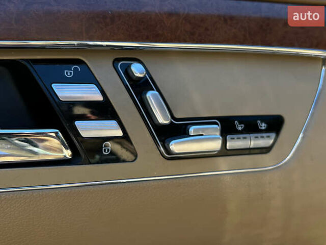 Черный Мерседес С Класс, объемом двигателя 3.5 л и пробегом 315 тыс. км за 10600 $, фото 17 на Automoto.ua