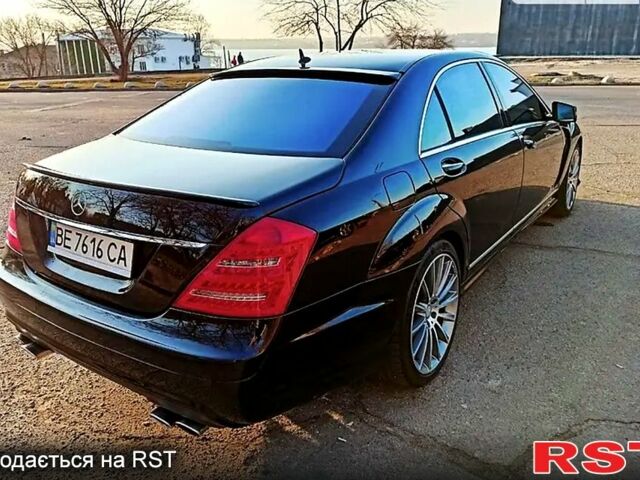 Черный Мерседес С Класс, объемом двигателя 4 л и пробегом 240 тыс. км за 19500 $, фото 3 на Automoto.ua