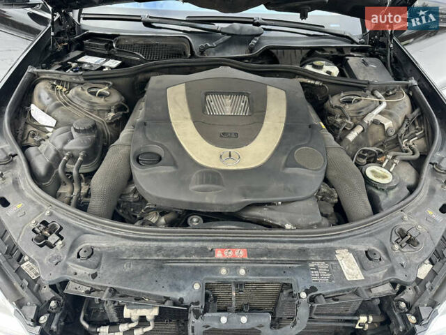 Чорний Мерседес С Клас, об'ємом двигуна 5.46 л та пробігом 129 тис. км за 17000 $, фото 17 на Automoto.ua