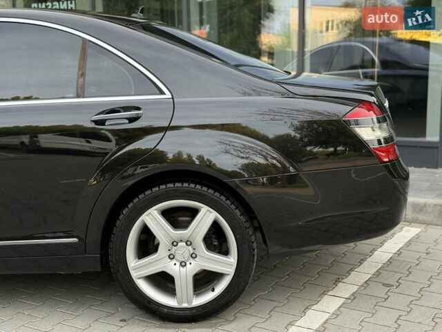 Мерседес С Класс 2008 в Хмельницком на Automoto.ua Черный Мерседес С Класс, объемом двигателя 3 л и пробегом 388 тыс. км за 10700 $, фото 9 на Automoto.ua