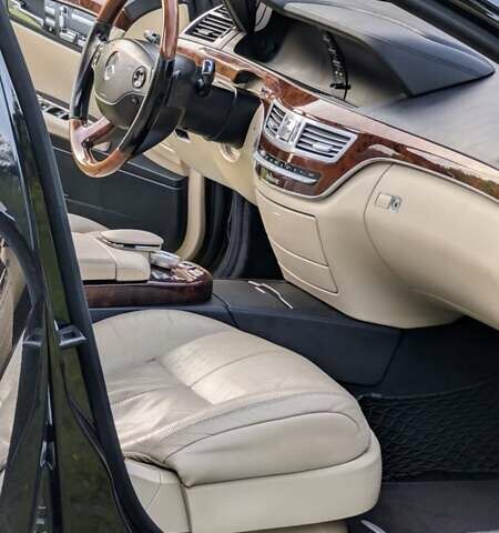 Чорний Мерседес С Клас, об'ємом двигуна 2.99 л та пробігом 375 тис. км за 11499 $, фото 27 на Automoto.ua