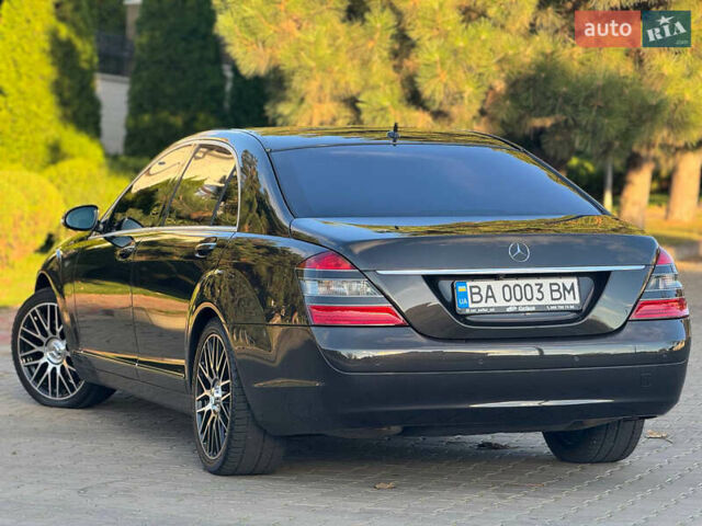 Черный Мерседес С Класс, объемом двигателя 4.66 л и пробегом 302 тыс. км за 9900 $, фото 12 на Automoto.ua