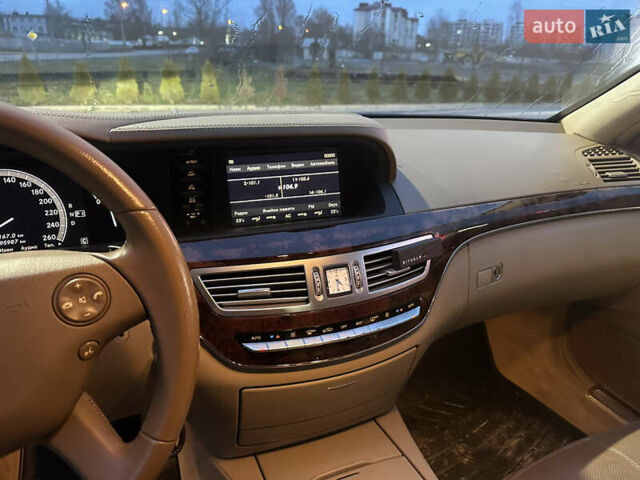 Черный Мерседес С Класс, объемом двигателя 3 л и пробегом 296 тыс. км за 12500 $, фото 14 на Automoto.ua