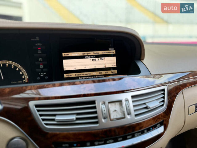 Черный Мерседес С Класс, объемом двигателя 5.5 л и пробегом 288 тыс. км за 10500 $, фото 33 на Automoto.ua