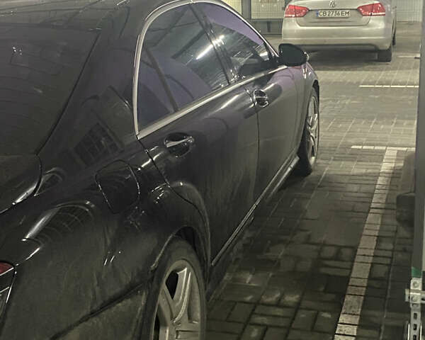 Черный Мерседес С Класс, объемом двигателя 5.46 л и пробегом 380 тыс. км за 12300 $, фото 5 на Automoto.ua