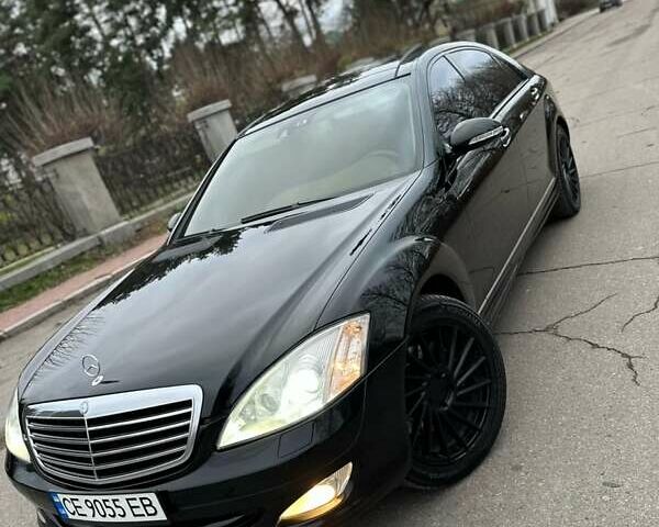 Черный Мерседес С Класс, объемом двигателя 5.5 л и пробегом 238 тыс. км за 10000 $, фото 26 на Automoto.ua