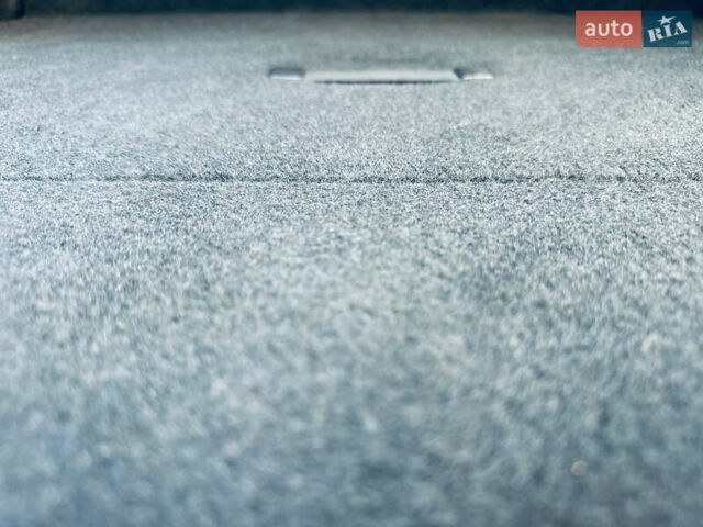 Черный Мерседес С Класс, объемом двигателя 5.5 л и пробегом 210 тыс. км за 12900 $, фото 116 на Automoto.ua