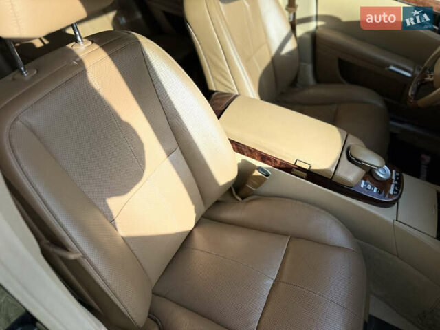 Черный Мерседес С Класс, объемом двигателя 5.5 л и пробегом 288 тыс. км за 10500 $, фото 38 на Automoto.ua