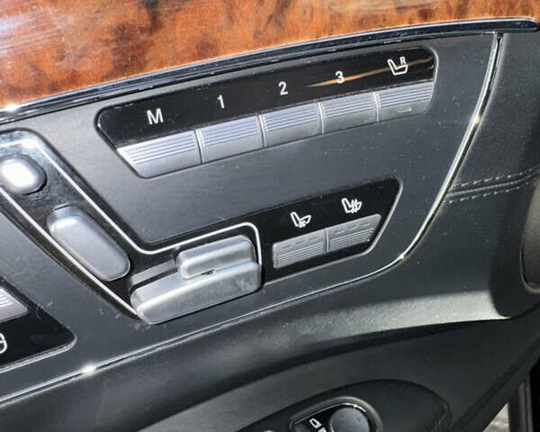 Мерседес С Клас 2008 у Києві на Automoto.ua Чорний Мерседес С Клас, об'ємом двигуна 5.51 л та пробігом 254 тис. км за 11000 $, фото 17 на Automoto.ua