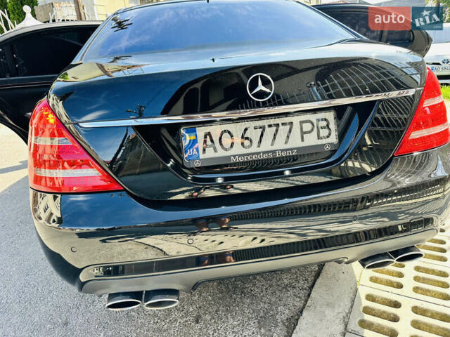 Мерседес С Класс 2008 в Тячеве на Automoto.ua Черный Мерседес С Класс, объемом двигателя 5.5 л и пробегом 210 тыс. км за 13450 $, фото 51 на Automoto.ua