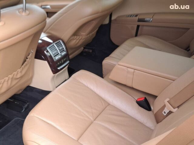 Черный Мерседес С Класс, объемом двигателя 5.5 л и пробегом 261 тыс. км за 10490 $, фото 24 на Automoto.ua