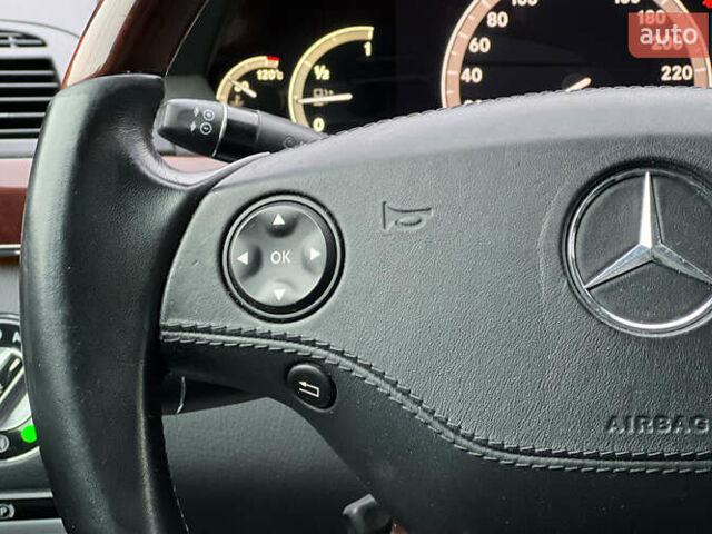 Черный Мерседес С Класс, объемом двигателя 3.5 л и пробегом 245 тыс. км за 13750 $, фото 10 на Automoto.ua