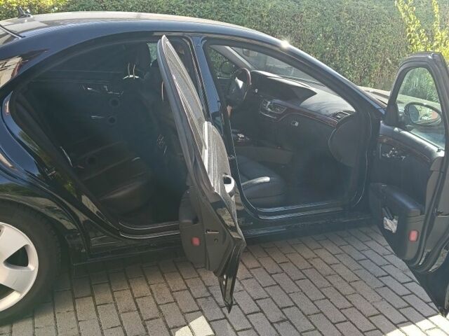 Мерседес С Класс 2008 в Львове на Automoto.ua Черный Мерседес С Класс, объемом двигателя 3.5 л и пробегом 243 тыс. км за 14000 $, фото 12 на Automoto.ua