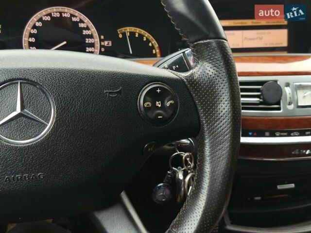 Чорний Мерседес С Клас, об'ємом двигуна 2.99 л та пробігом 328 тис. км за 12950 $, фото 18 на Automoto.ua