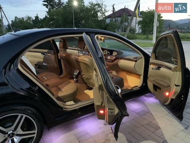 Черный Мерседес С Класс, объемом двигателя 5.5 л и пробегом 341 тыс. км за 8000 $, фото 2 на Automoto.ua