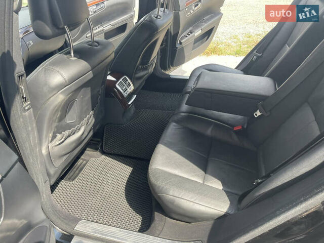 Чорний Мерседес С Клас, об'ємом двигуна 5.5 л та пробігом 260 тис. км за 12999 $, фото 26 на Automoto.ua