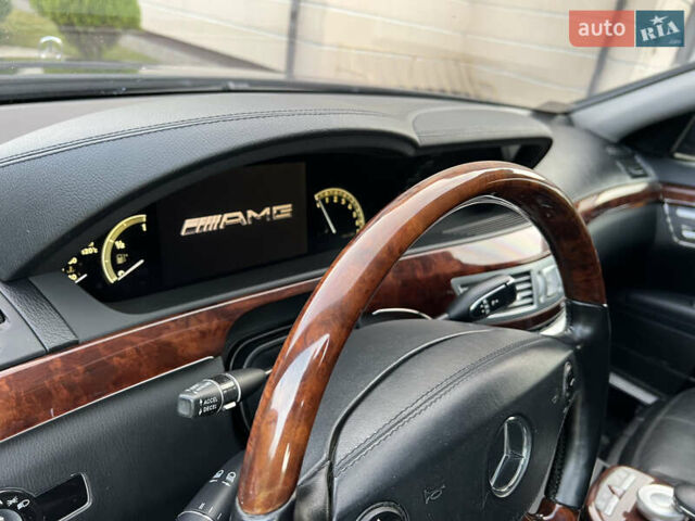 Черный Мерседес С Класс, объемом двигателя 5.46 л и пробегом 243 тыс. км за 14990 $, фото 19 на Automoto.ua