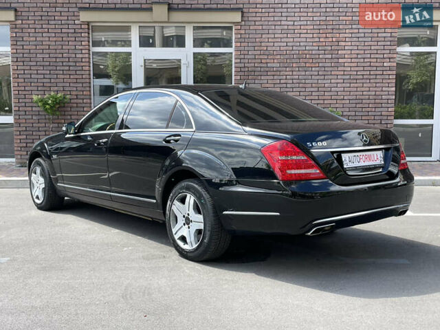 Черный Мерседес С Класс, объемом двигателя 5.5 л и пробегом 117 тыс. км за 49990 $, фото 5 на Automoto.ua
