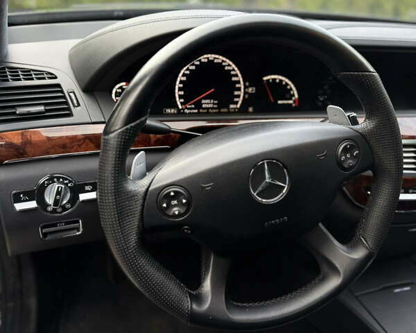 Черный Мерседес С Класс, объемом двигателя 6.21 л и пробегом 83 тыс. км за 26000 $, фото 31 на Automoto.ua