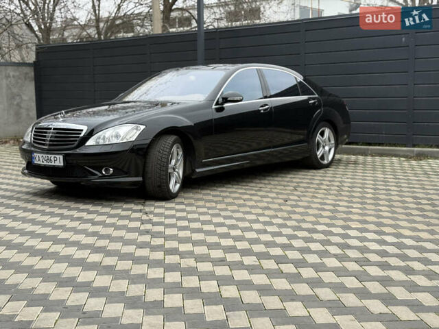 Черный Мерседес С Класс, объемом двигателя 5.46 л и пробегом 70 тыс. км за 20500 $, фото 40 на Automoto.ua