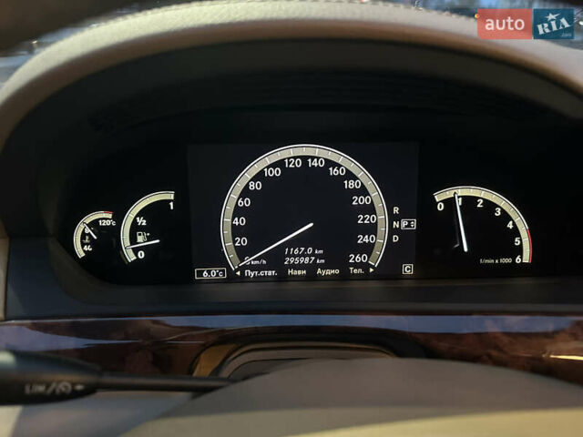 Черный Мерседес С Класс, объемом двигателя 3 л и пробегом 296 тыс. км за 12500 $, фото 13 на Automoto.ua