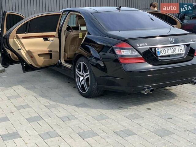 Черный Мерседес С Класс, объемом двигателя 5.5 л и пробегом 341 тыс. км за 8000 $, фото 3 на Automoto.ua